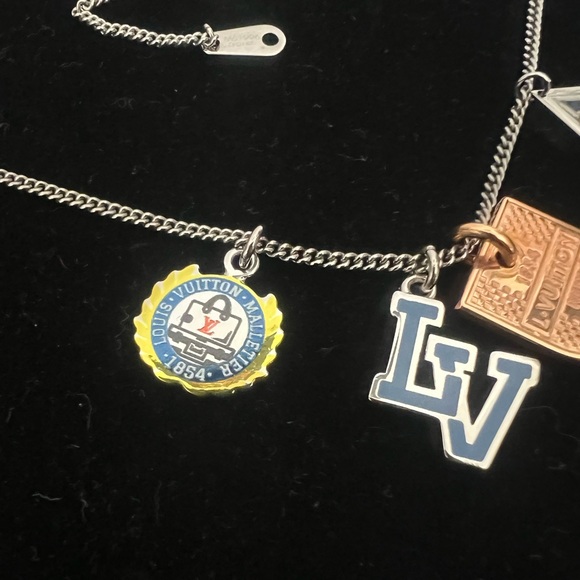 Auth Louis Vuitton 1854 Malletier New York Men Necklace - Picture 7 of 8